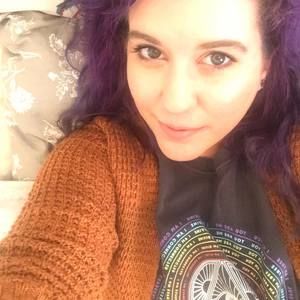 Meet your Posher, Alexis